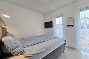 nr-125-villa-nightfall_016